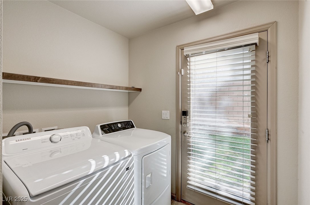 8087 Carpenter Creek Avenue Property Photo 25