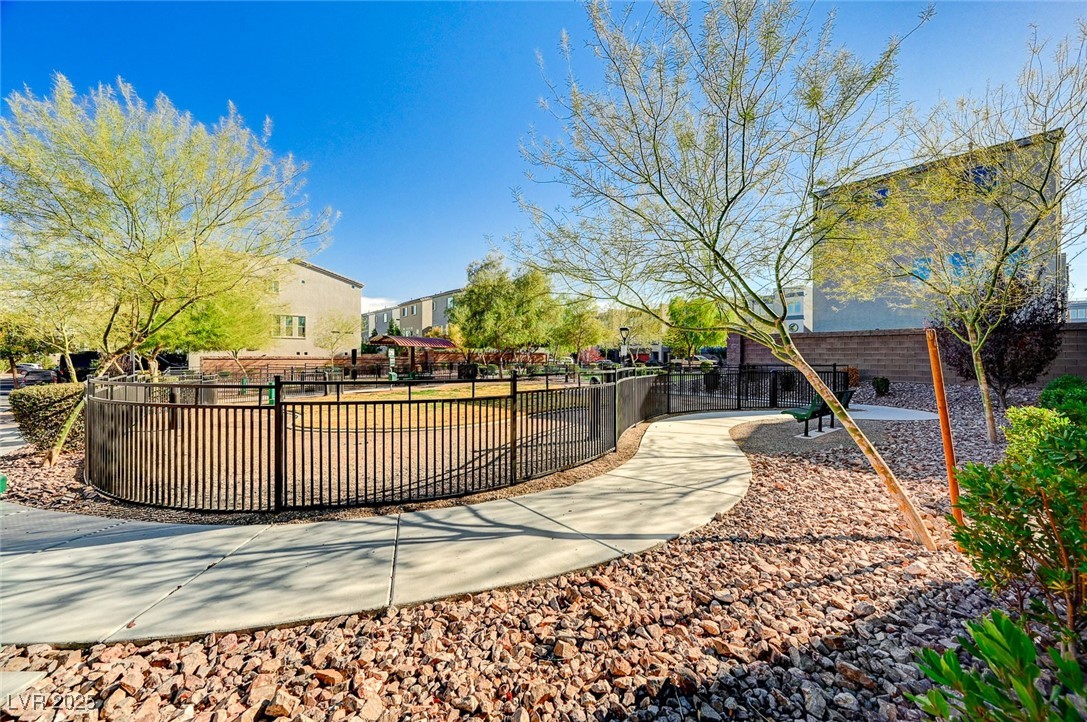 8087 Carpenter Creek Avenue Property Photo 36