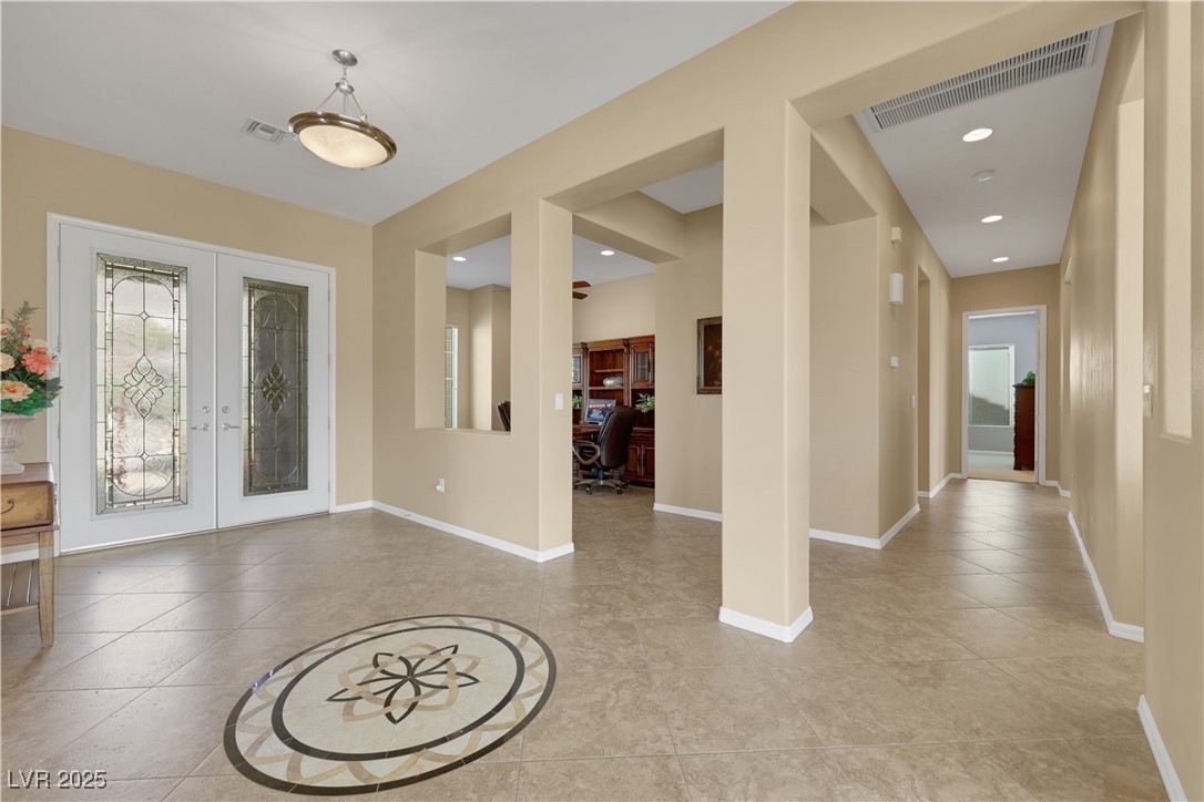 2062 Dipinto Avenue Property Photo 12
