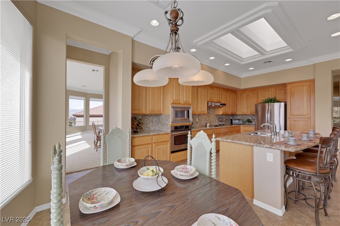 2062 Dipinto Avenue Property Photo 28