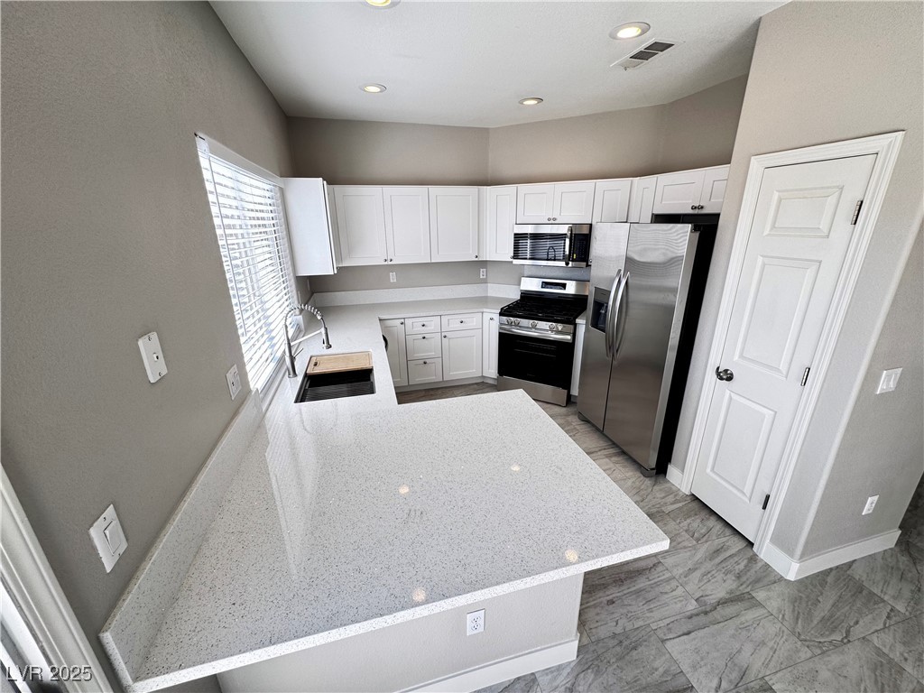 7113 Russell Ranch Avenue Property Photo 5