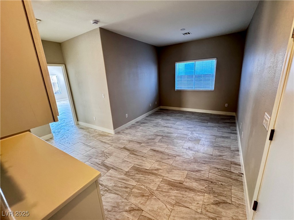 7113 Russell Ranch Avenue Property Photo 12