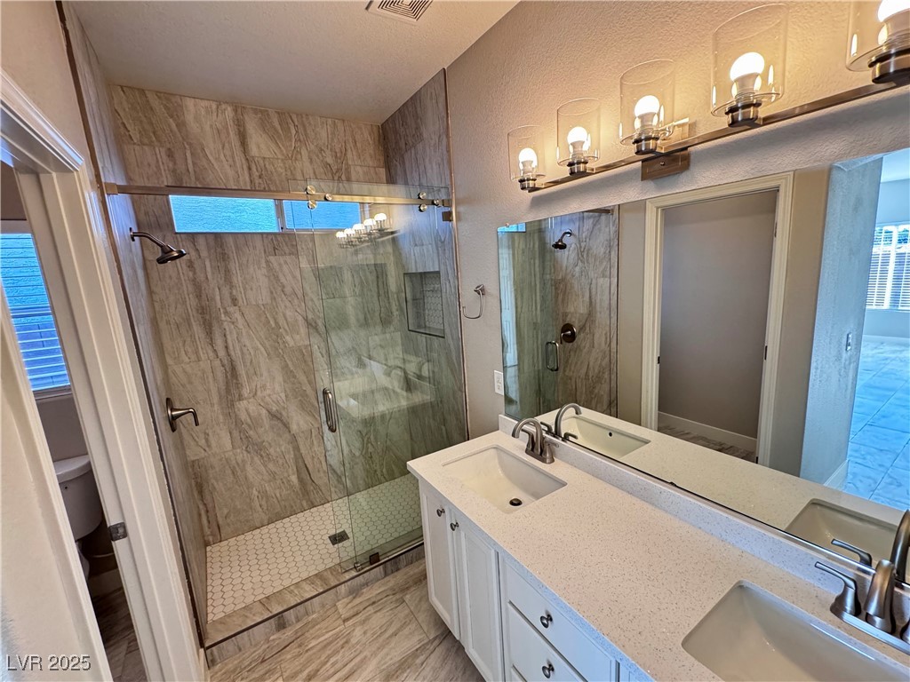 7113 Russell Ranch Avenue Property Photo 20