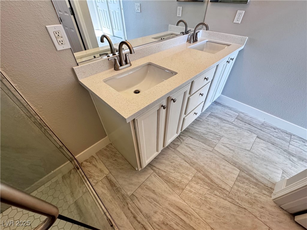 7113 Russell Ranch Avenue Property Photo 22