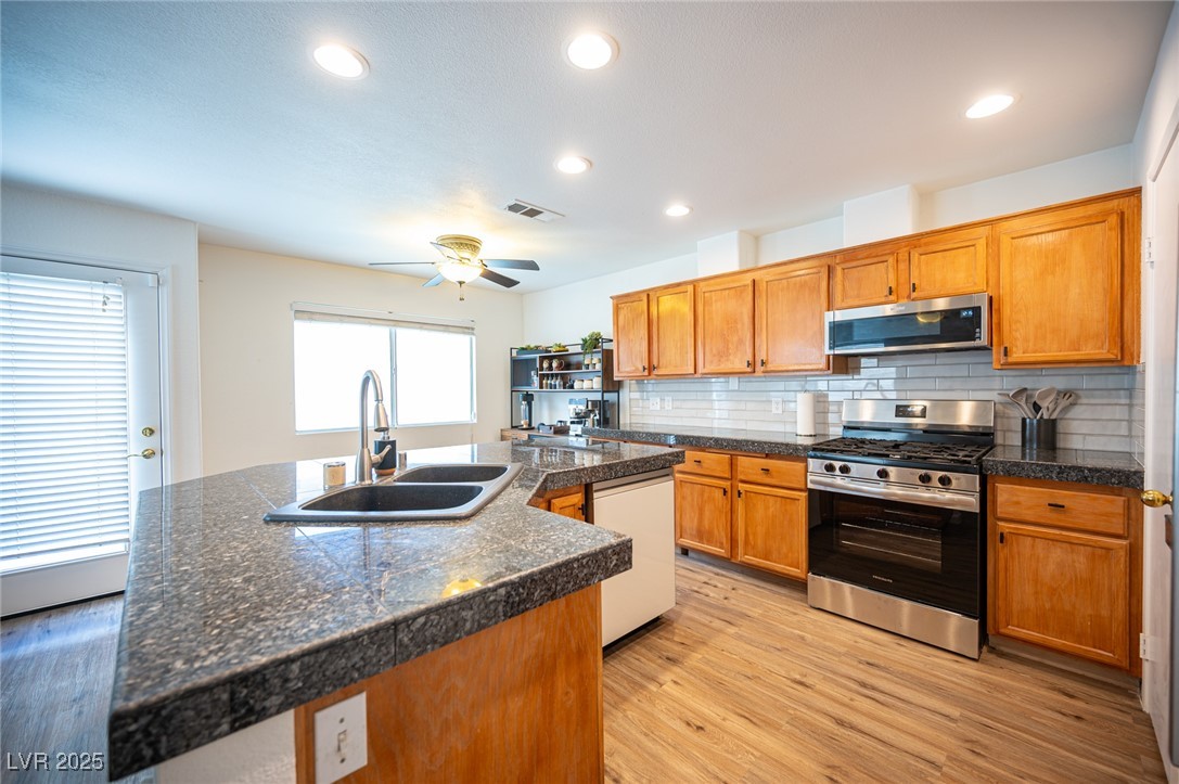 1653 Sun Canyon Court Property Photo 29