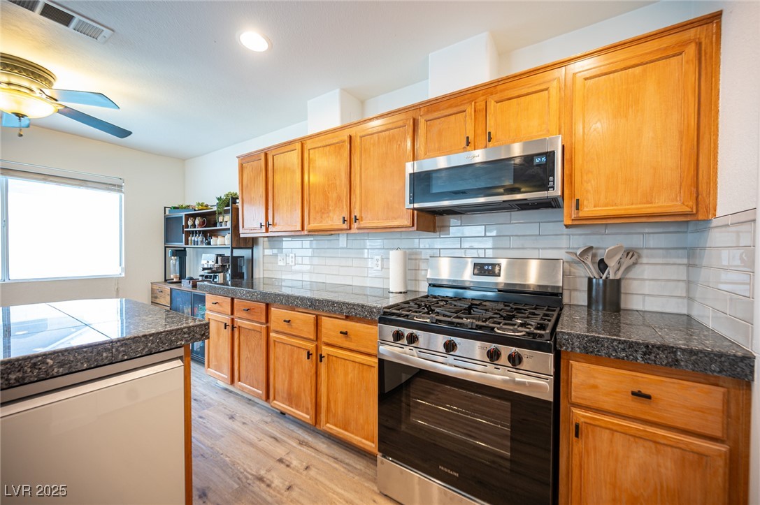 1653 Sun Canyon Court Property Photo 30