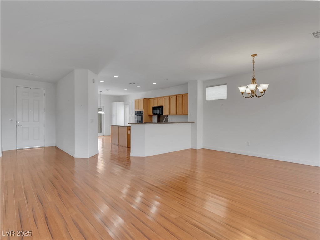 2219 Sawtooth Mountain Drive Property Photo 3