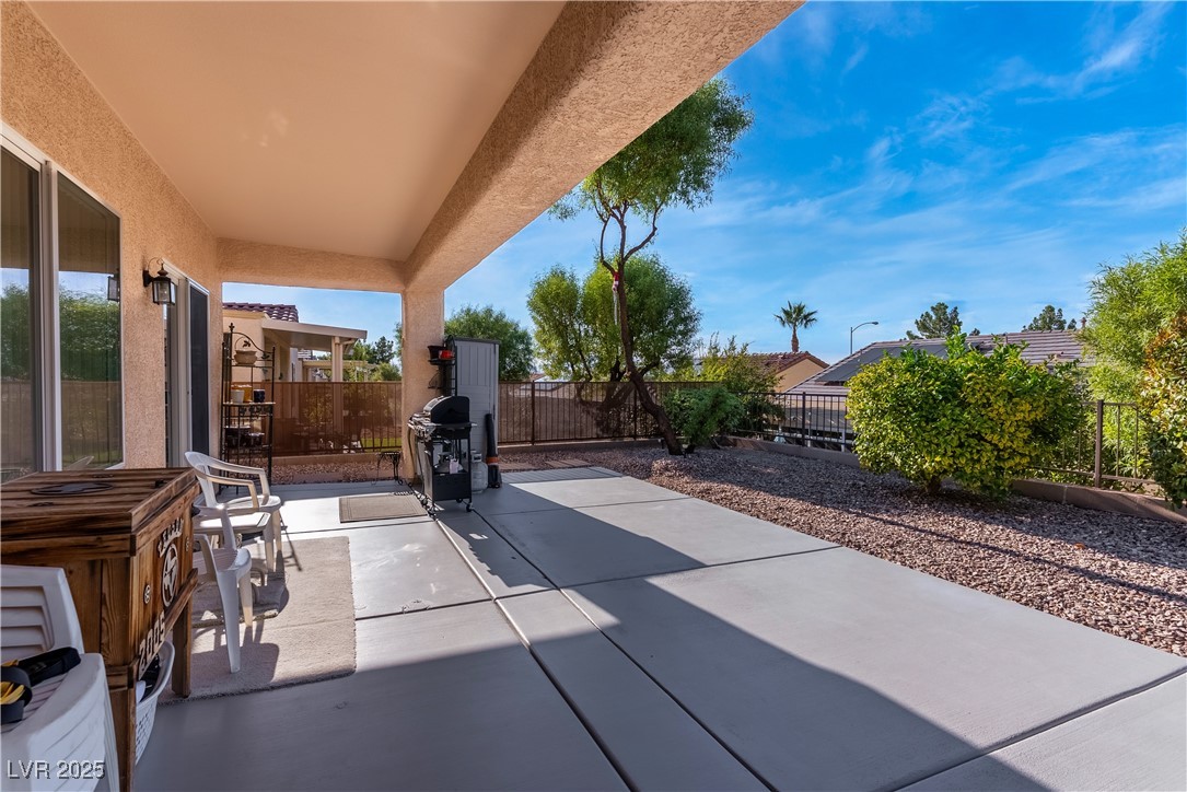2219 Sawtooth Mountain Drive Property Photo 39