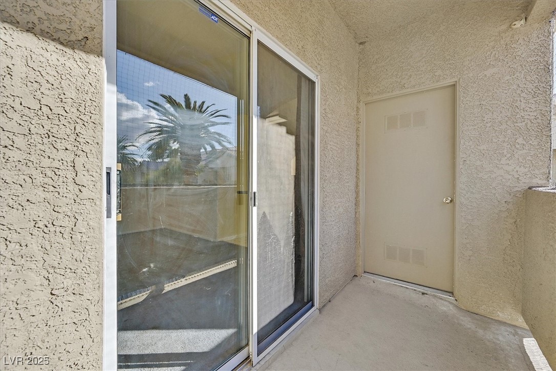 3933 Lazy Pine Street 204 Property Photo 4