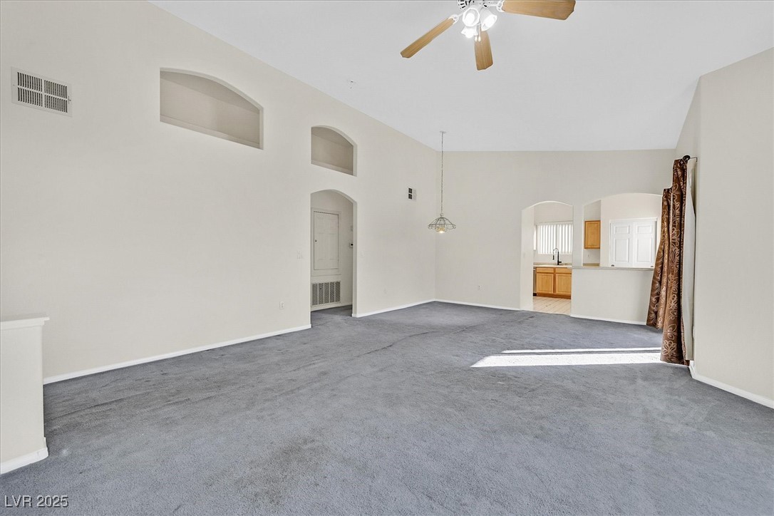3933 Lazy Pine Street 204 Property Photo 5
