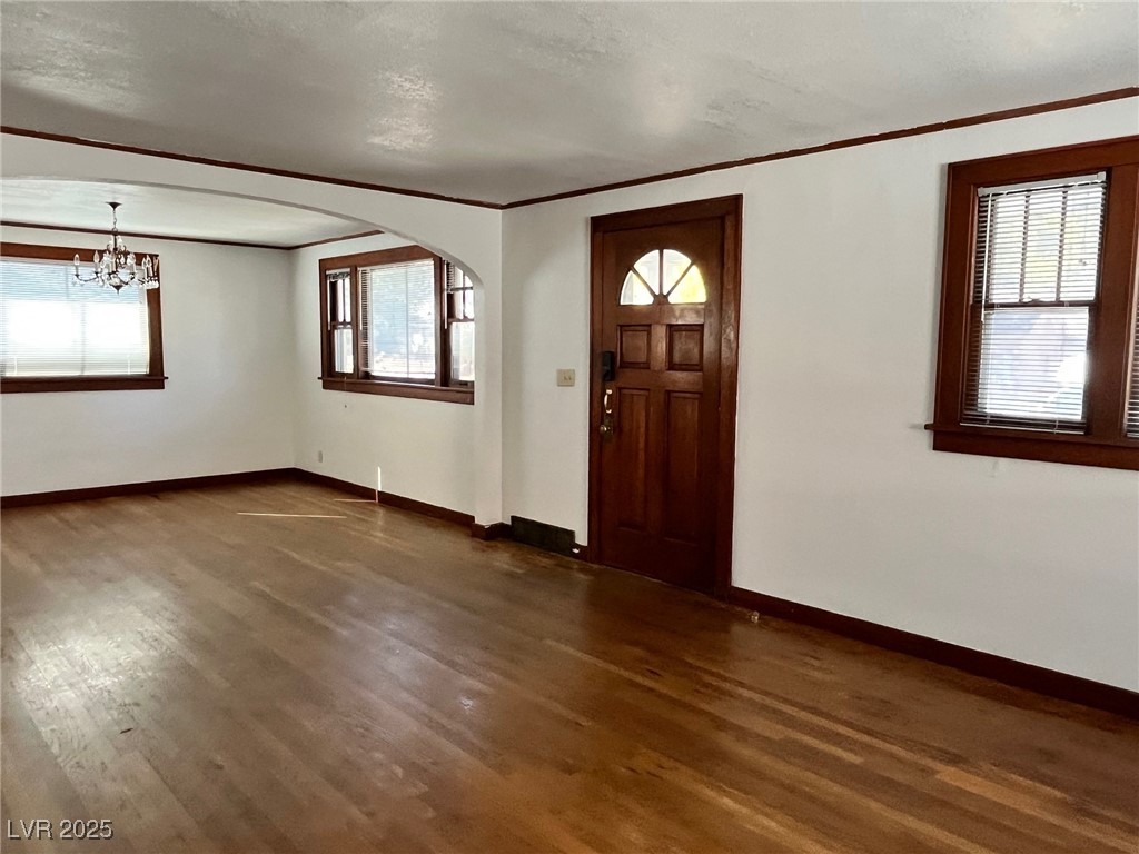 971 Lyons Avenue Property Photo 4