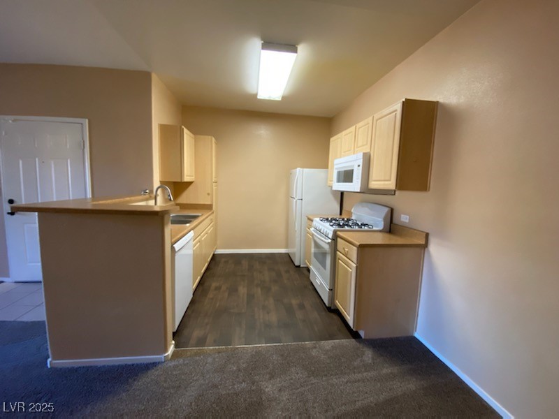 8250 North Grand Canyon Drive 2146 Property Photo 3