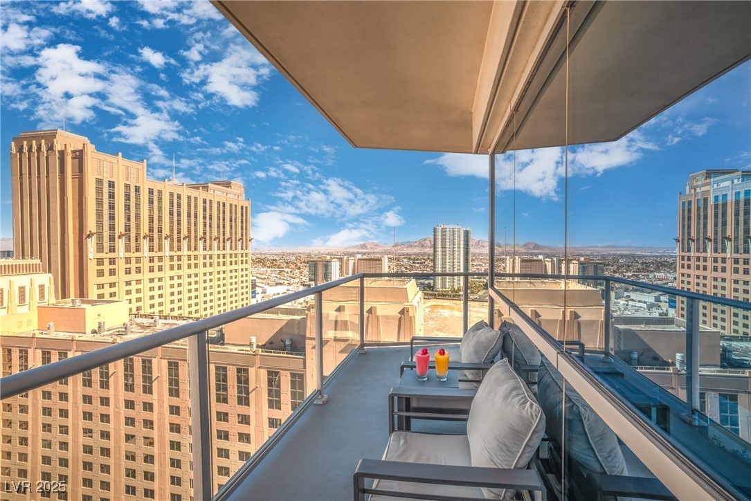 2700 Las Vegas Boulevard 2703 Property Photo 2