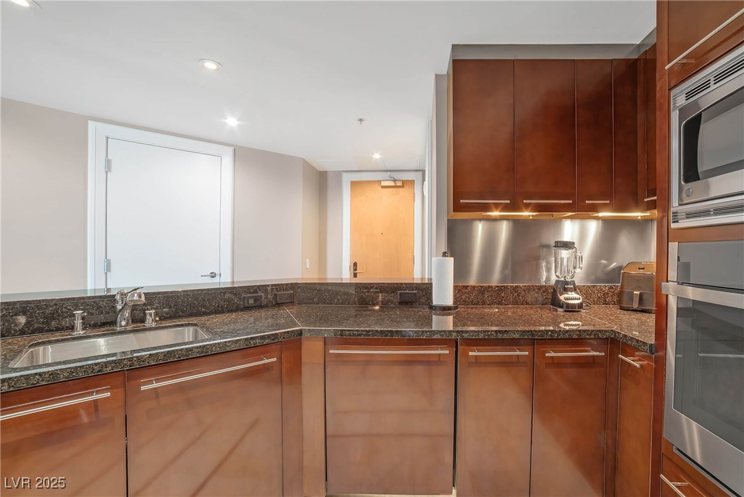 2700 Las Vegas Boulevard 2703 Property Photo 6
