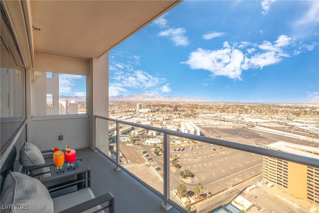 2700 Las Vegas Boulevard 2703 Property Photo 23