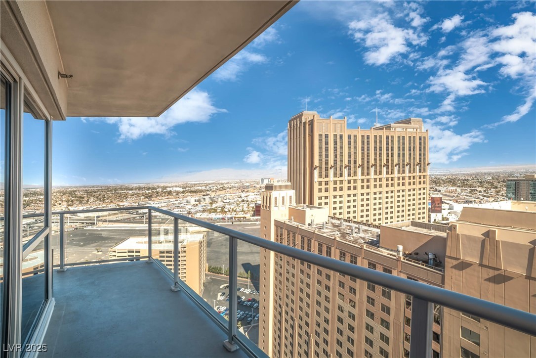 2700 Las Vegas Boulevard 2703 Property Photo 24