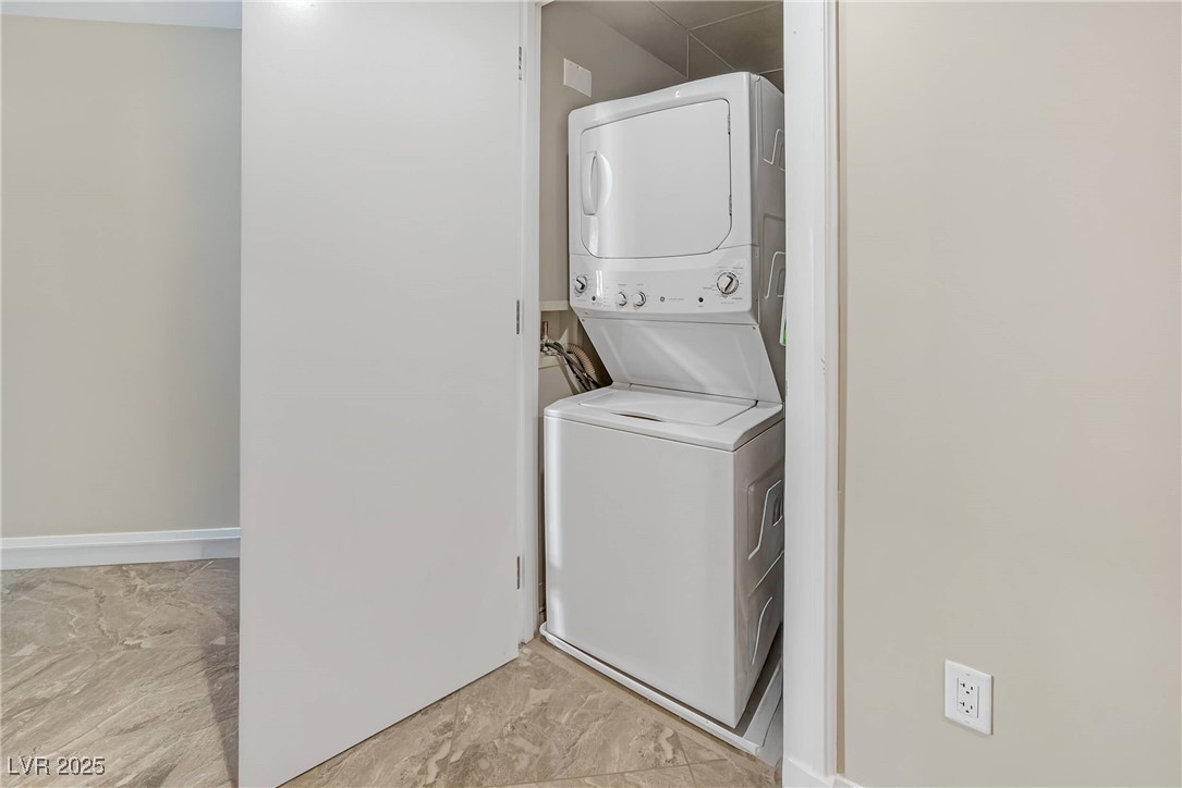 2700 Las Vegas Boulevard 2703 Property Photo 28