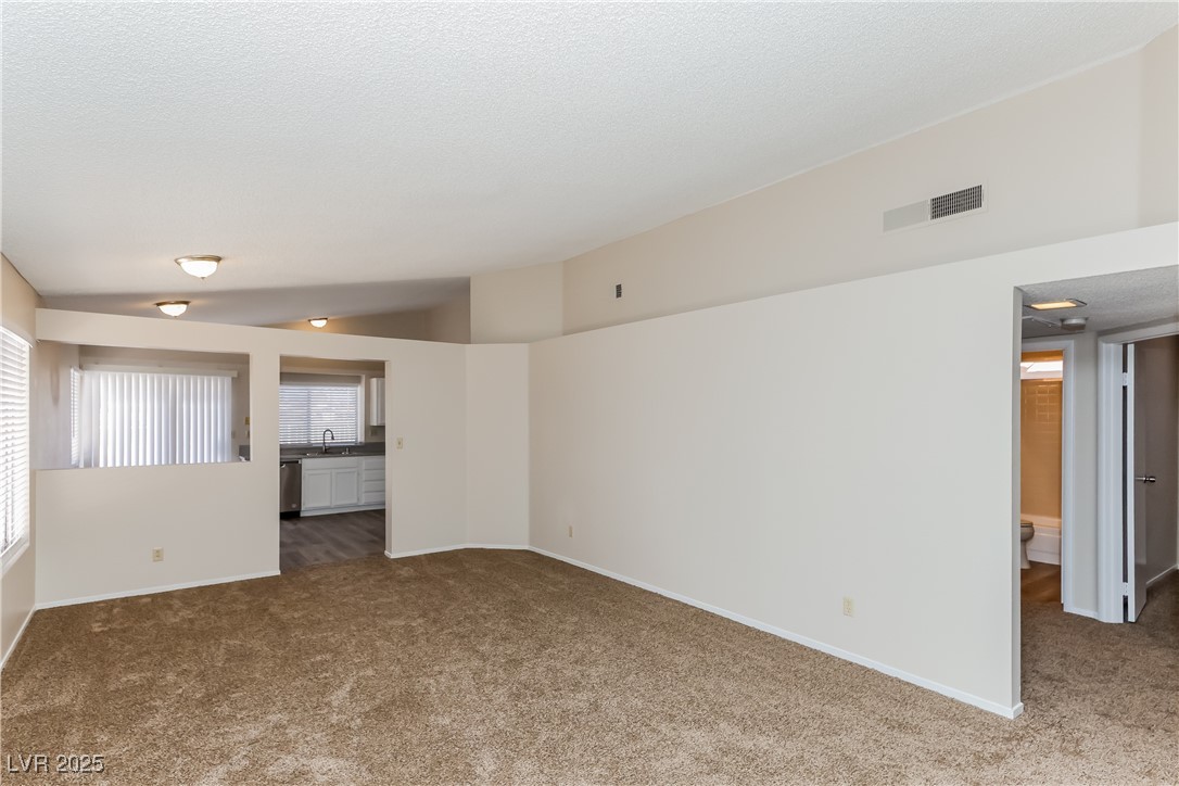 5218 Coral Vine Way Property Photo 2