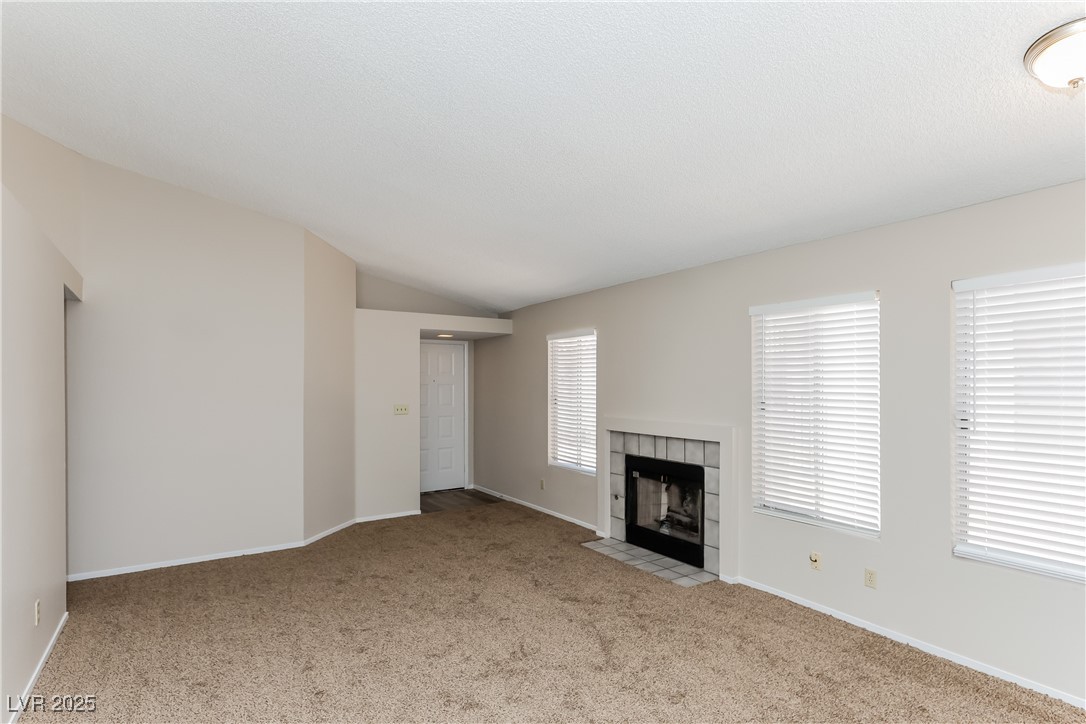 5218 Coral Vine Way Property Photo 4