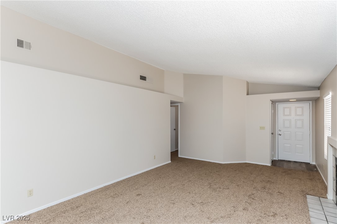 5218 Coral Vine Way Property Photo 5