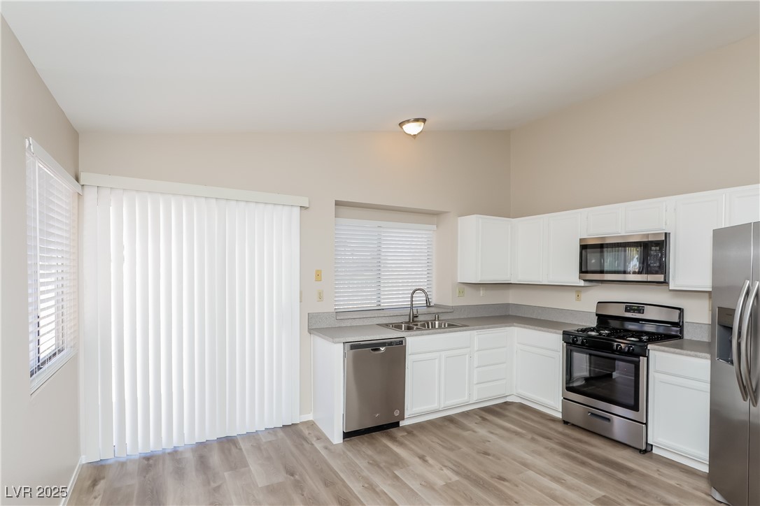 5218 Coral Vine Way Property Photo 6
