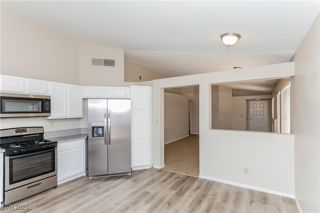 5218 Coral Vine Way Property Photo 7