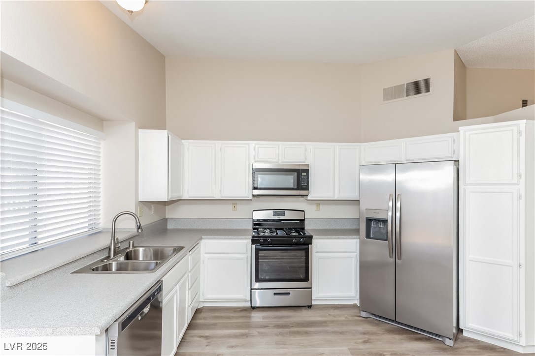 5218 Coral Vine Way Property Photo 8