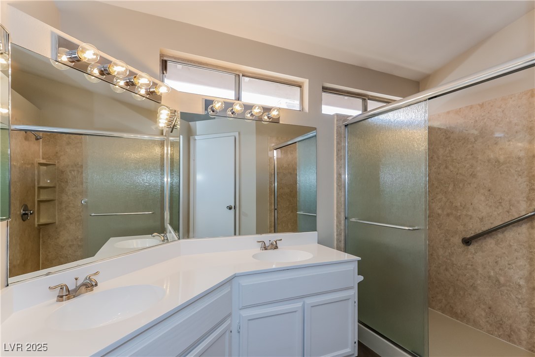5218 Coral Vine Way Property Photo 11
