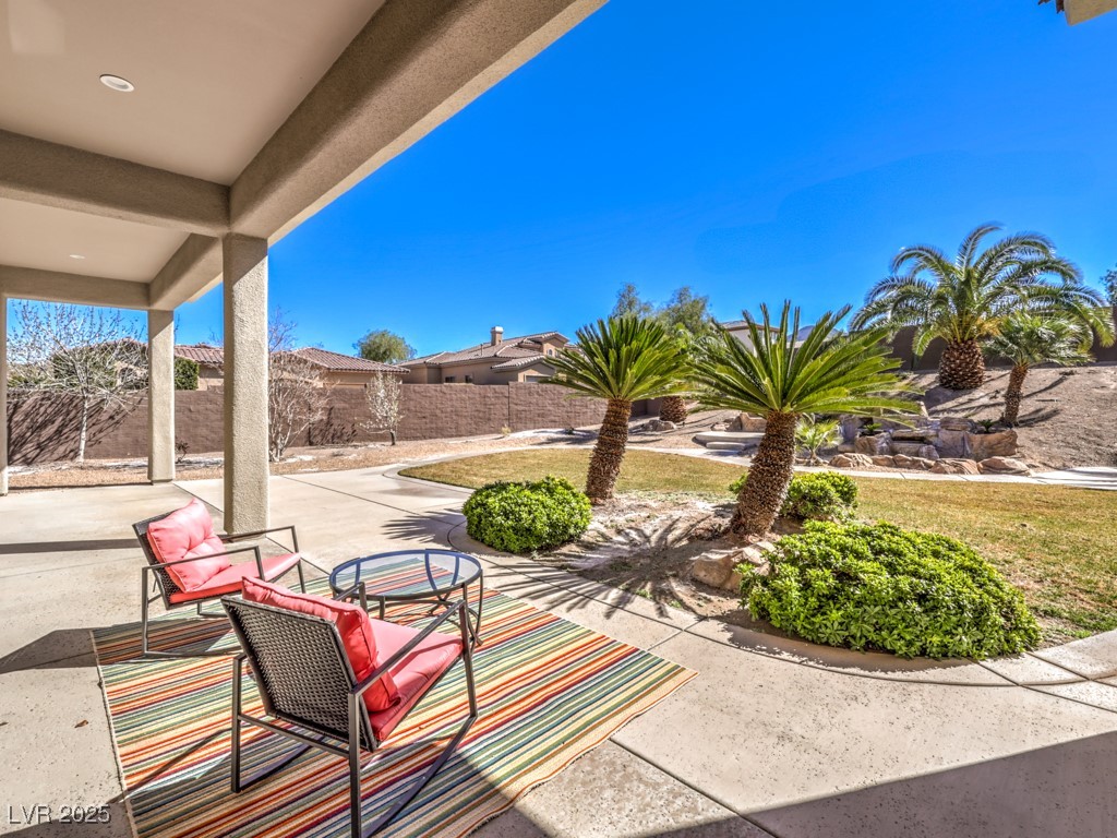 11 Canoa Hills Drive Property Photo 13