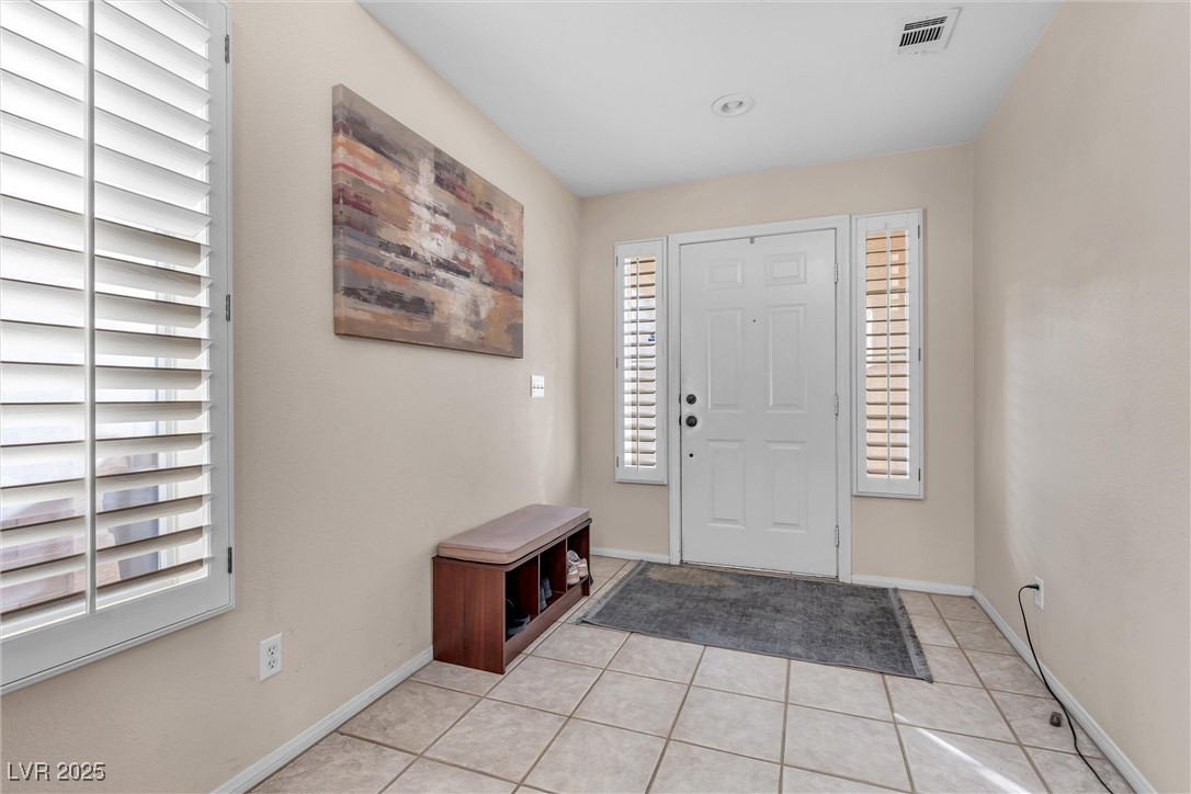 9836 La Vid Court Property Photo 6