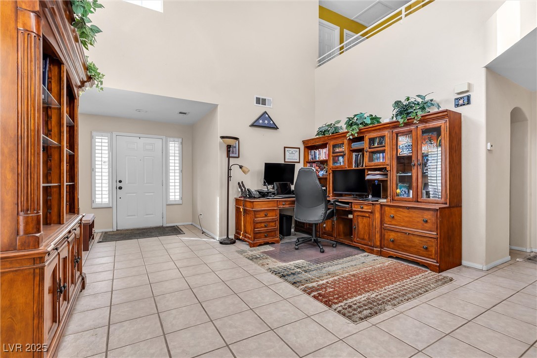 9836 La Vid Court Property Photo 8