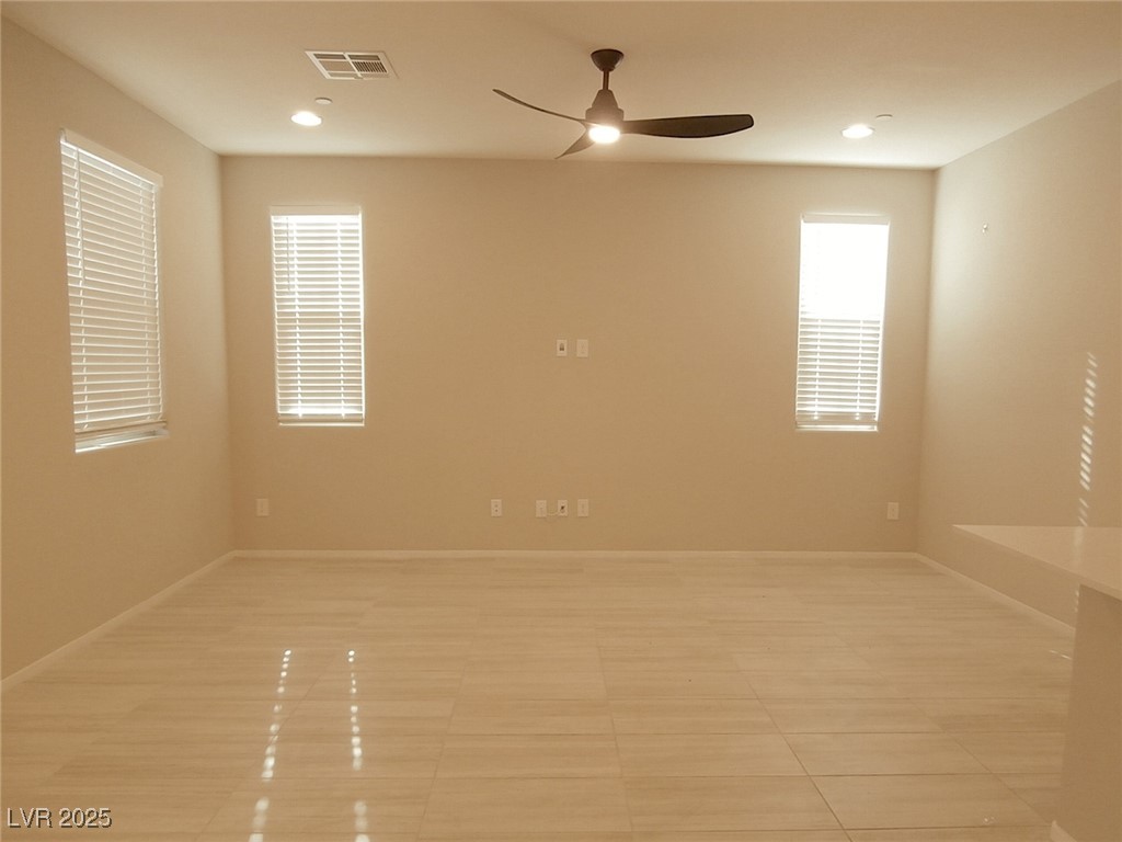 258 Blue Grotto Street Property Photo 4