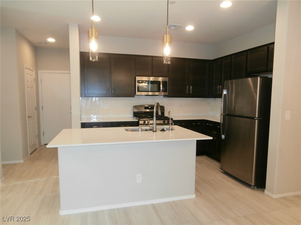 258 Blue Grotto Street Property Photo 7