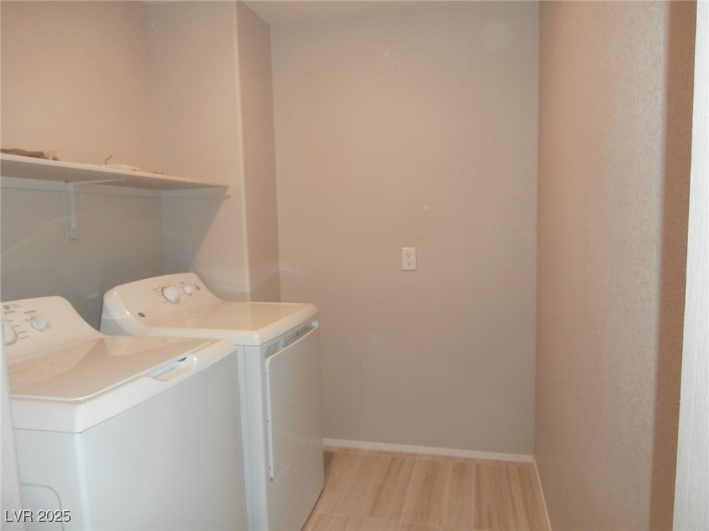 258 Blue Grotto Street Property Photo 12