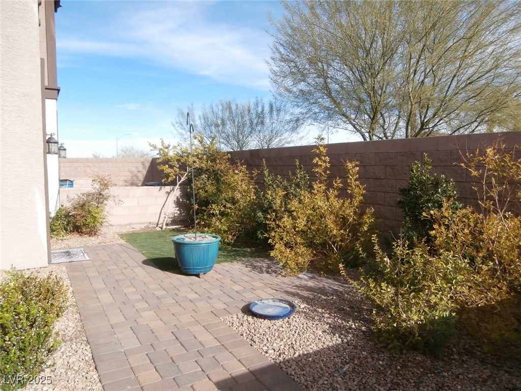 258 Blue Grotto Street Property Photo 25