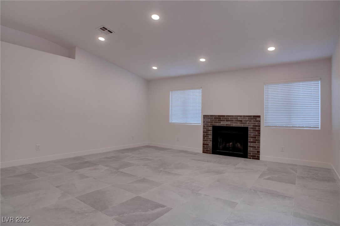 613 West Victory Road Property Photo 5