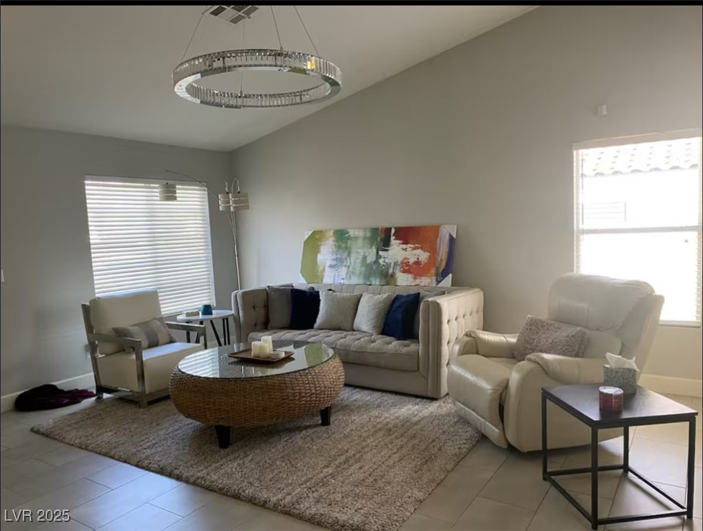 1829 Vista Pointe Avenue Property Photo 1