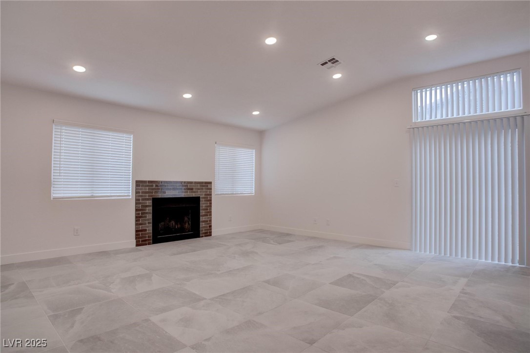 613 West Victory Road Property Photo 8
