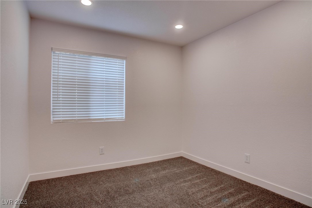 613 West Victory Road Property Photo 13