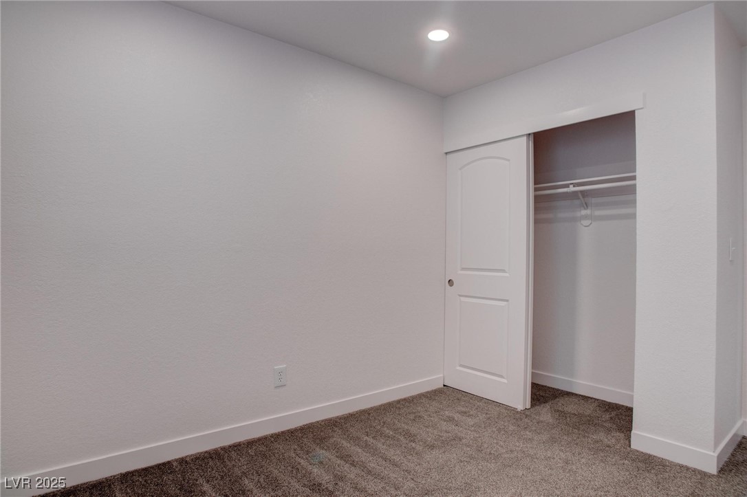 613 West Victory Road Property Photo 14