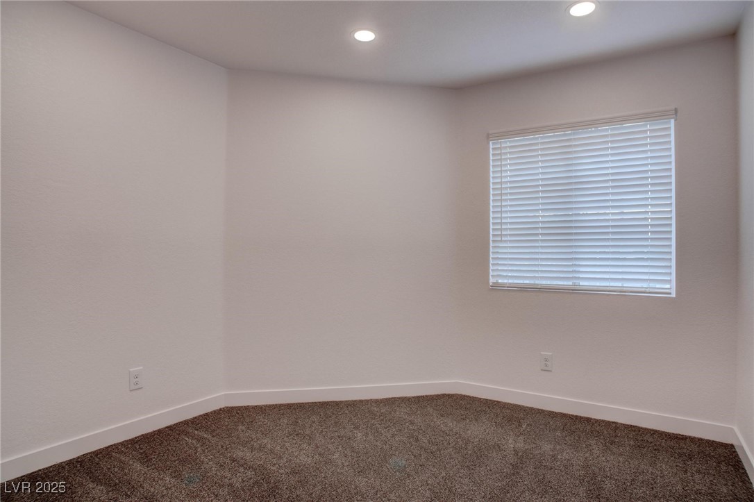 613 West Victory Road Property Photo 18