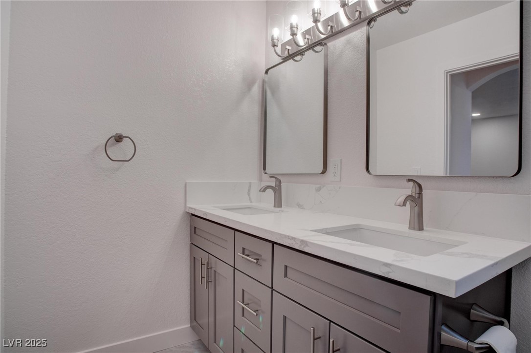 613 West Victory Road Property Photo 23