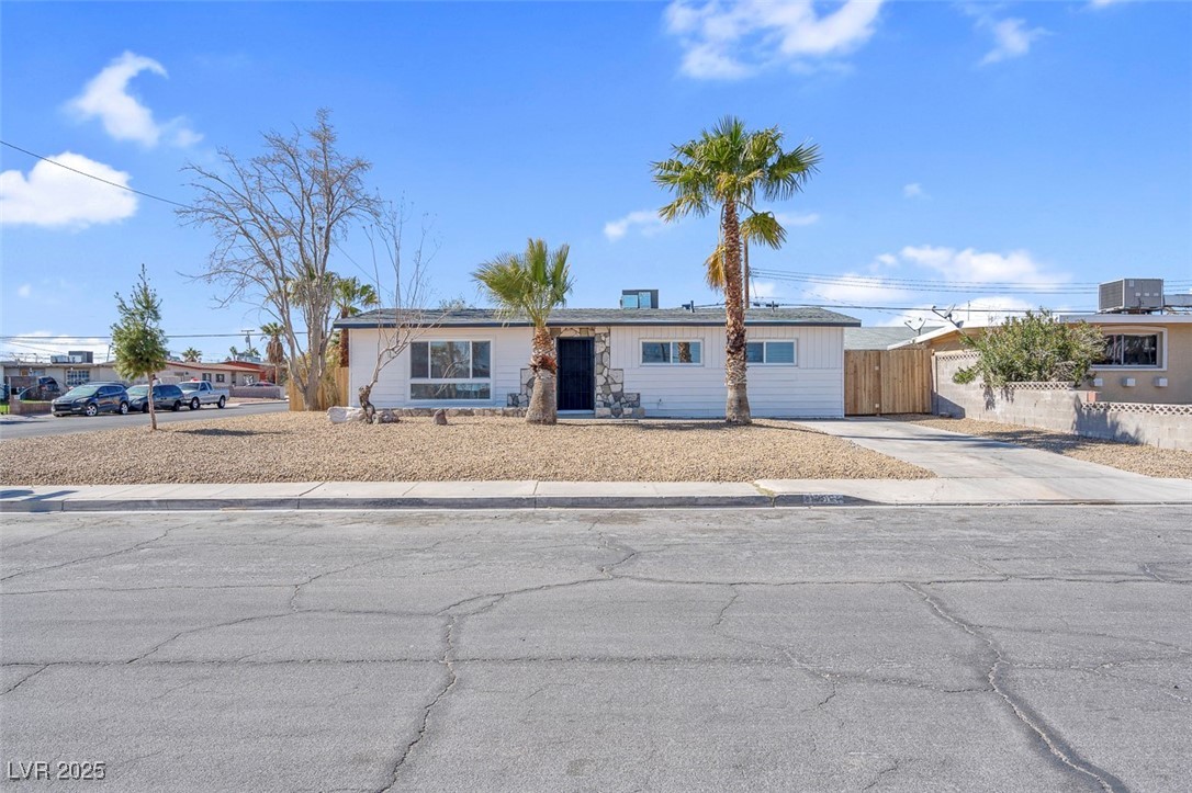 4825 Randall Drive Property Photo 1