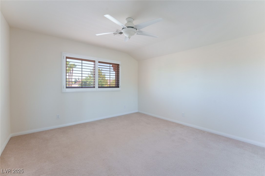 5101 Breakers Lane Property Photo 19