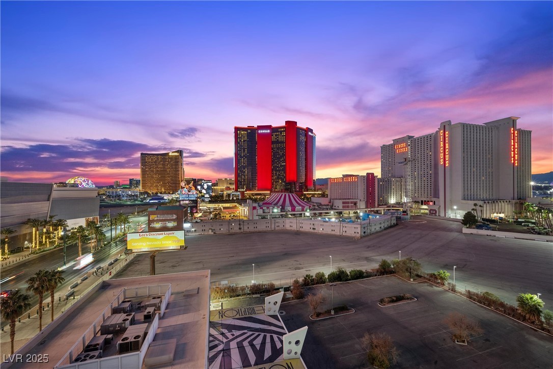2700 Las Vegas Boulevard 809 Property Photo 1