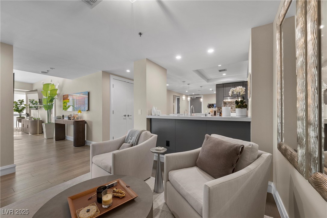 2700 Las Vegas Boulevard 809 Property Photo 12