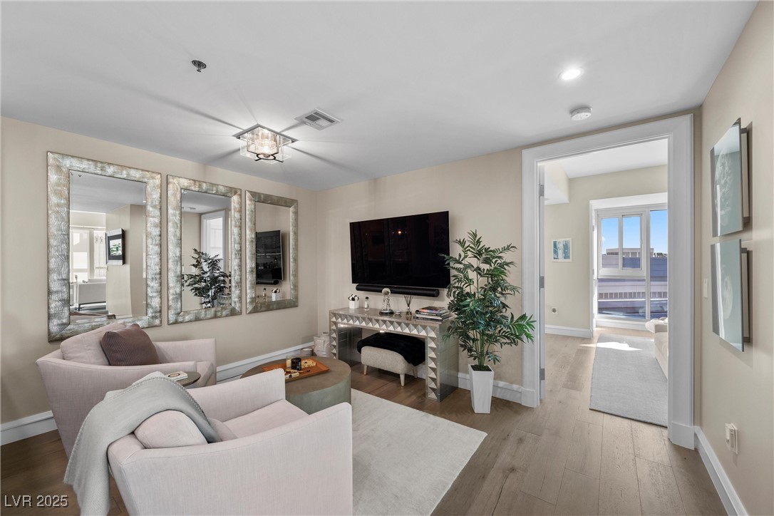 2700 Las Vegas Boulevard 809 Property Photo 13