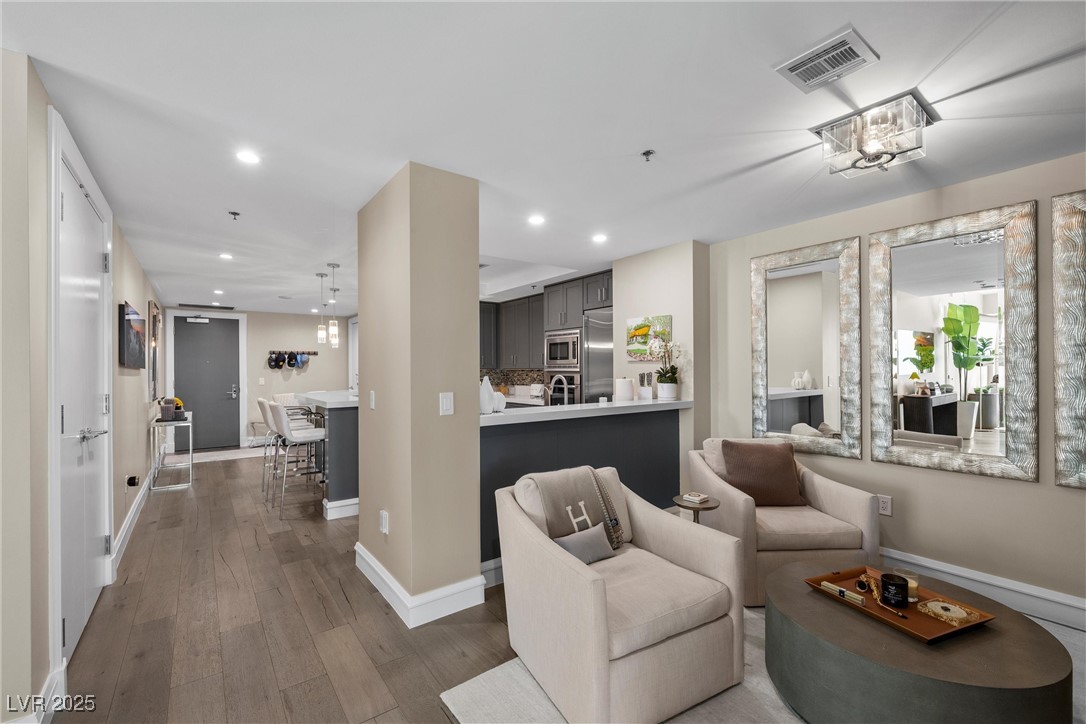 2700 Las Vegas Boulevard 809 Property Photo 14