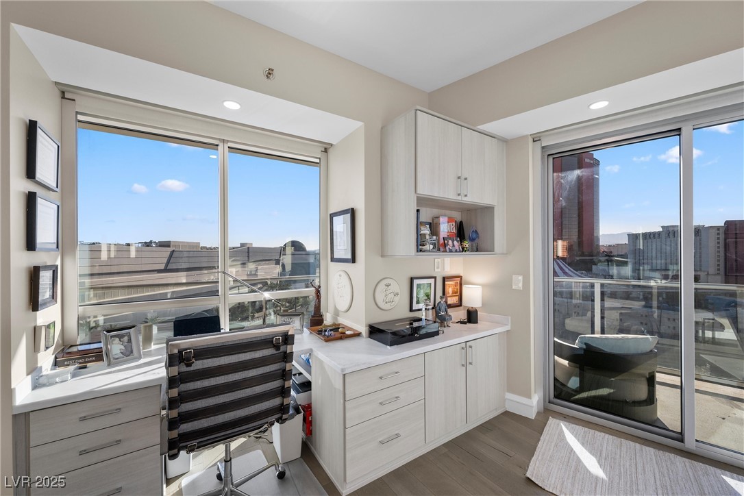 2700 Las Vegas Boulevard 809 Property Photo 24