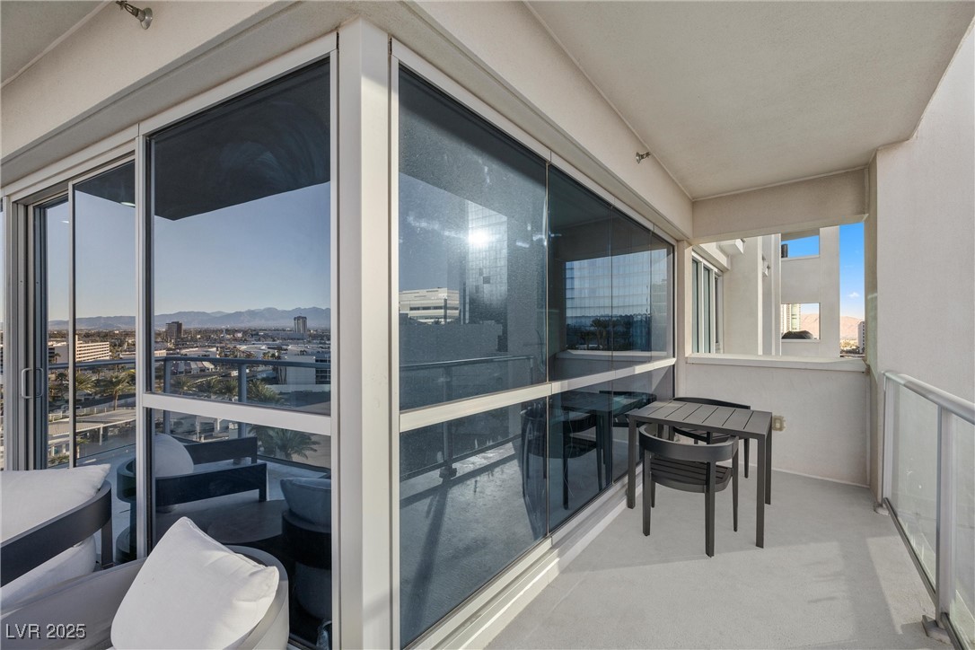2700 Las Vegas Boulevard 809 Property Photo 31